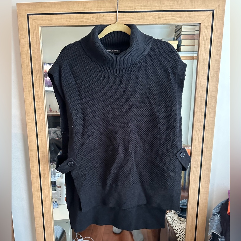 NWOT Banana Republic sweater vest